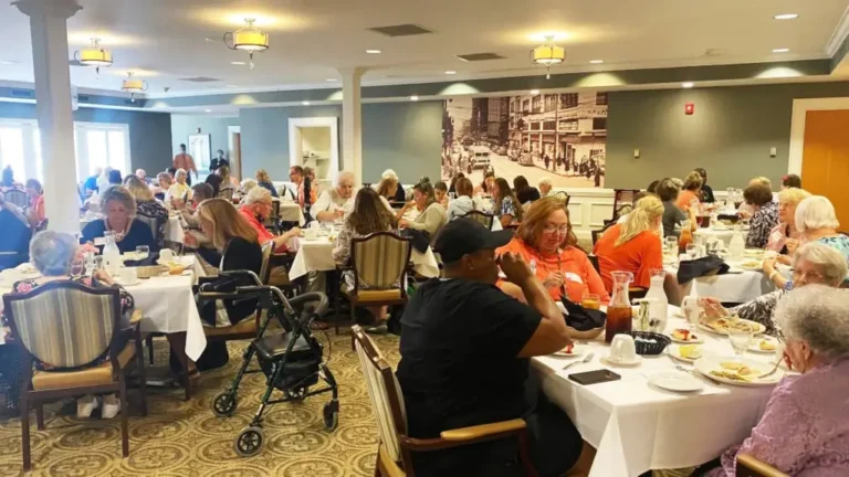 Retirees honor teachers with donations before start of school year